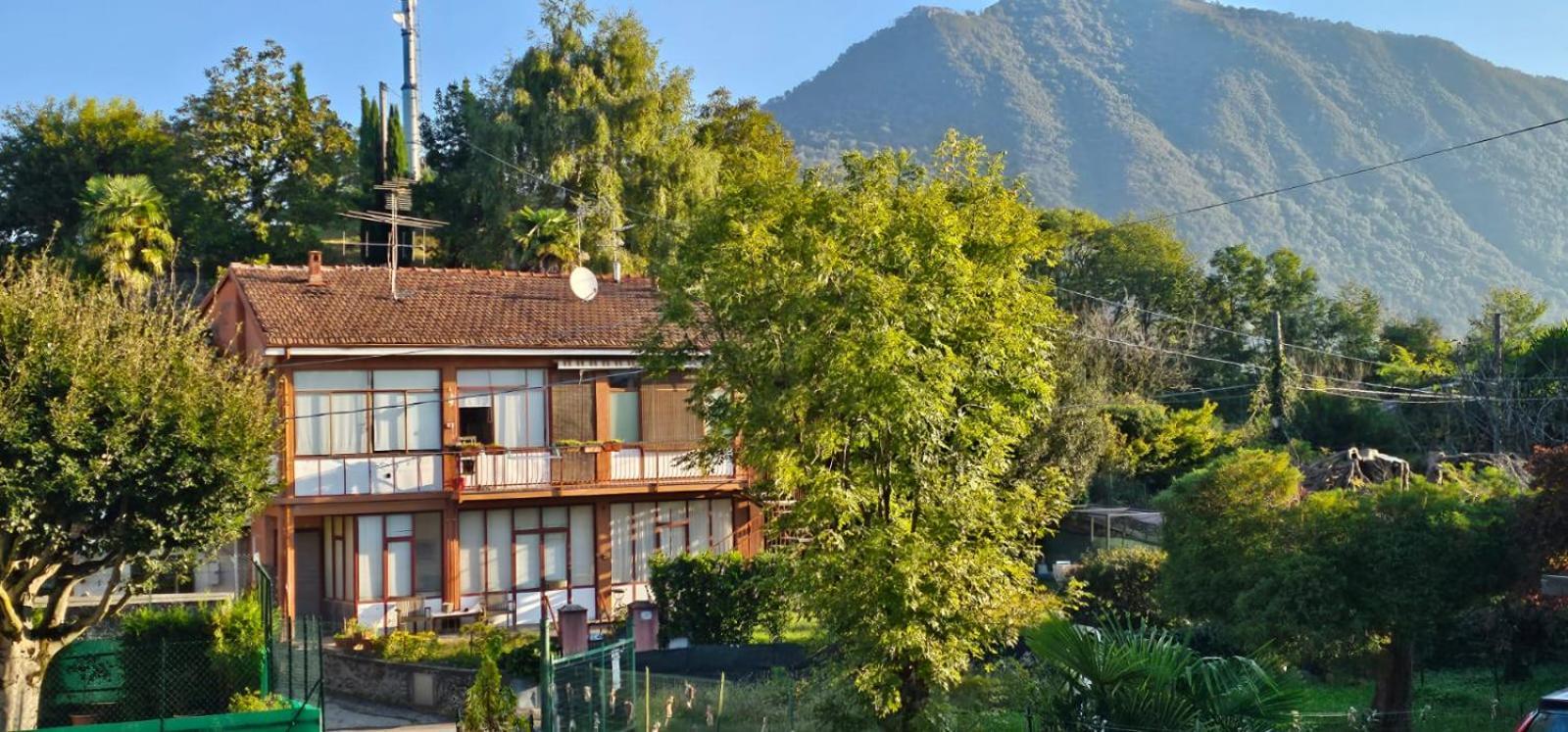 La Casetta Di Anna Laveno-Mombello Exterior photo